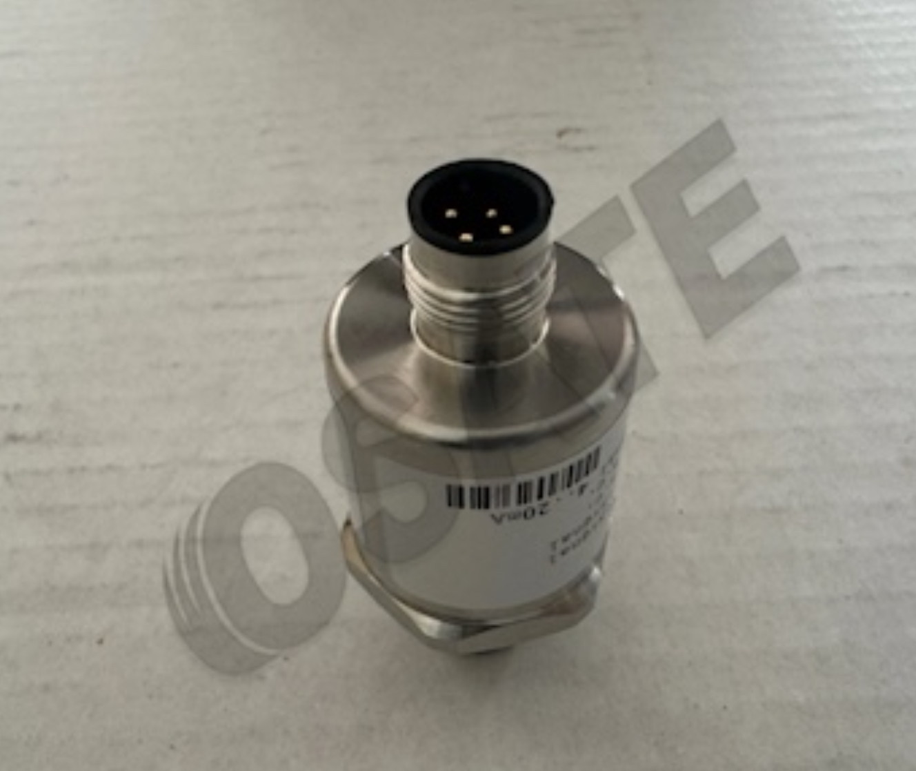 Integrated Acceleration Vibration Sensor with High Sensitivity for Monitoring and Recording Data